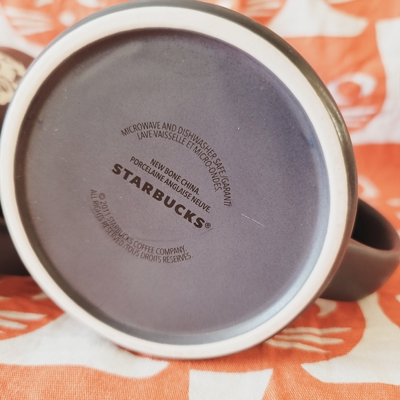 Starbucks Year of The Dragon GORGEOUS bone china 2011 Both Mugs - Picture 11 of 12